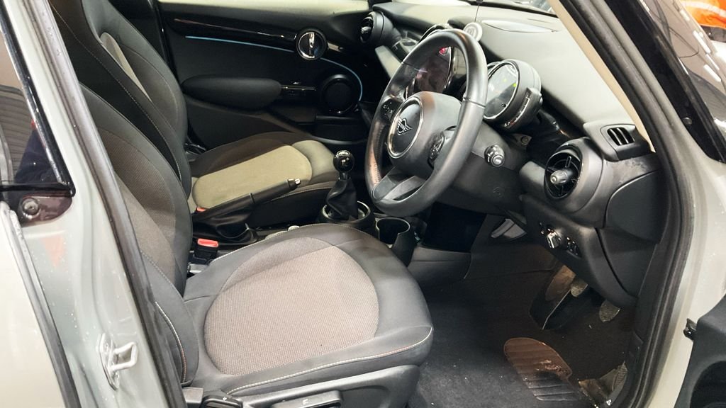 Used MINI Hatch 2022 for sale - 76724601: Photo 10