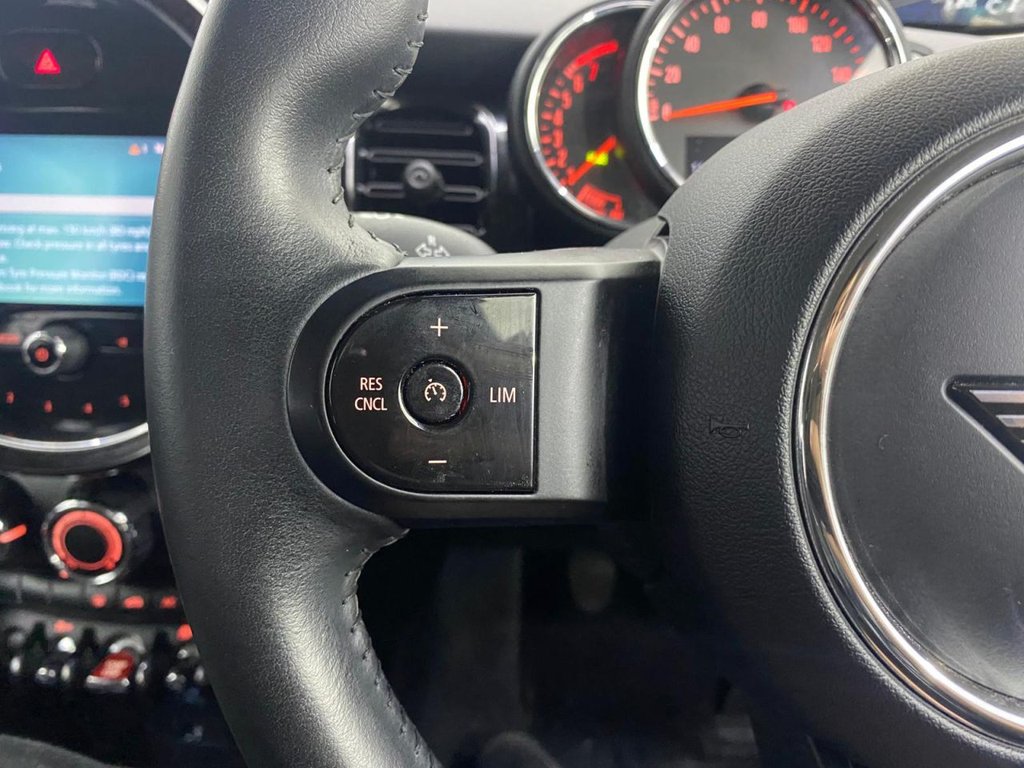 Used MINI Hatch 2022 for sale - 76724601: Photo 18