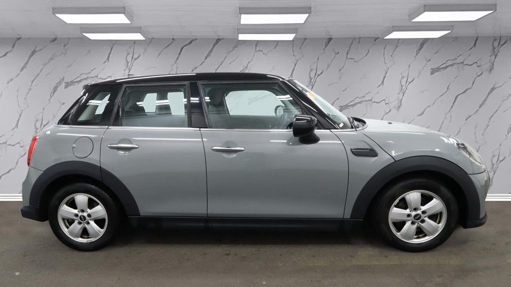 Used MINI Hatch 2022 for sale - 76724601: Photo 5