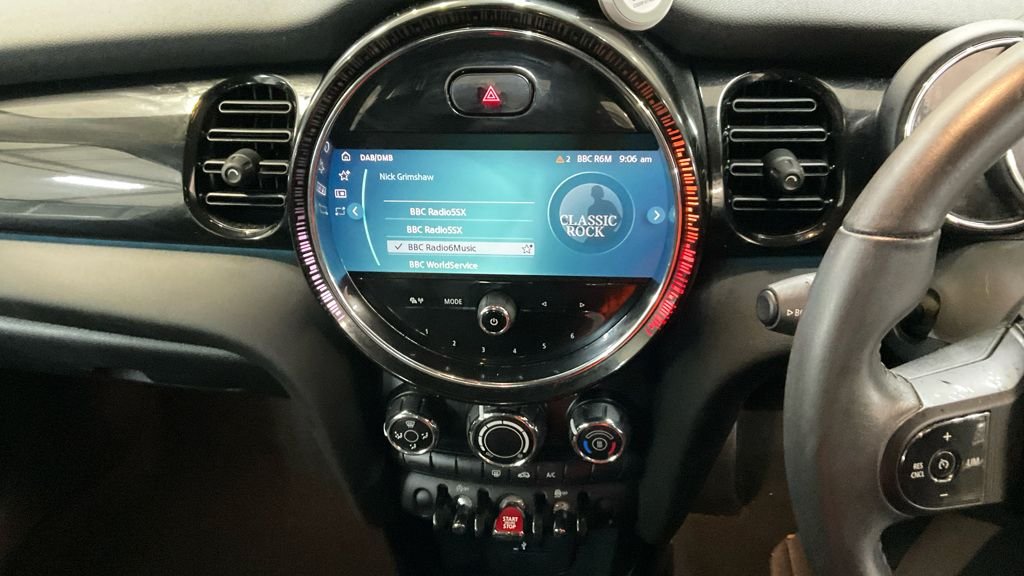 Used MINI Hatch 2022 for sale - 76724601: Photo 8