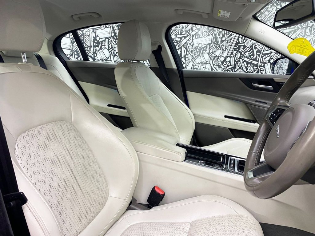 Used Jaguar XE 2018 for sale - 76092768: Photo 24