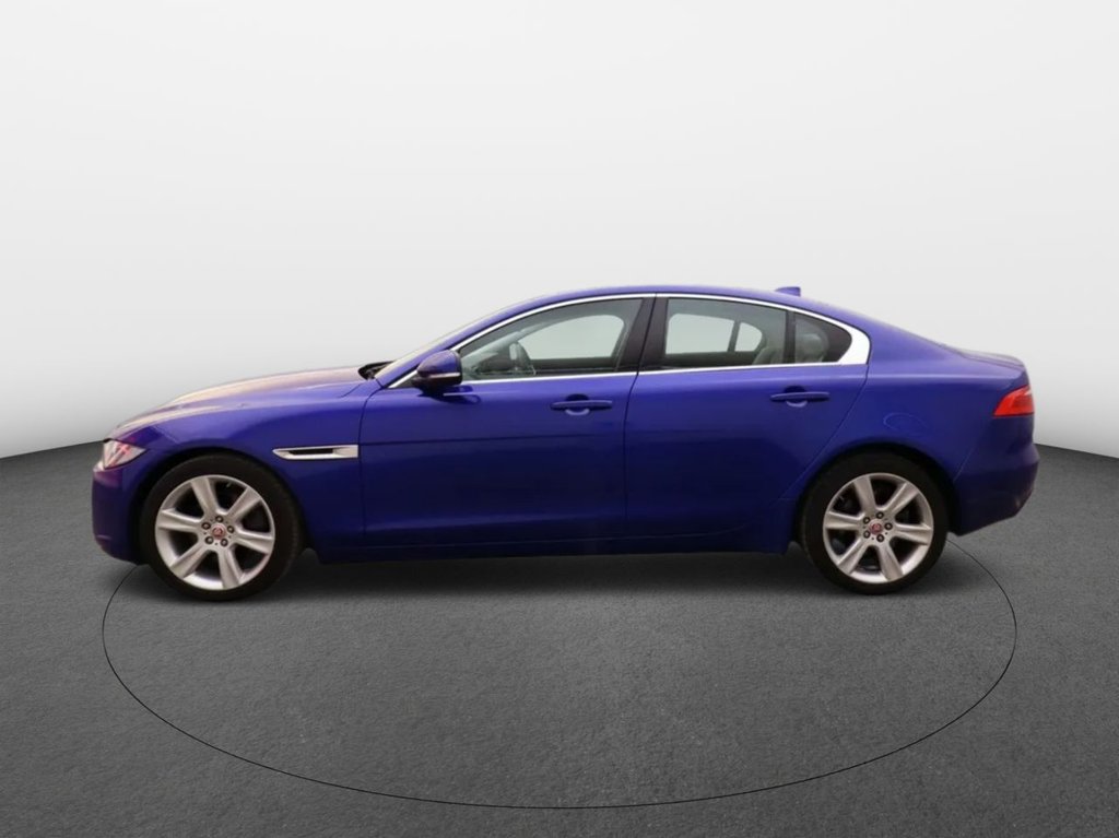 Used Jaguar XE 2018 for sale - 76092768: Photo 6