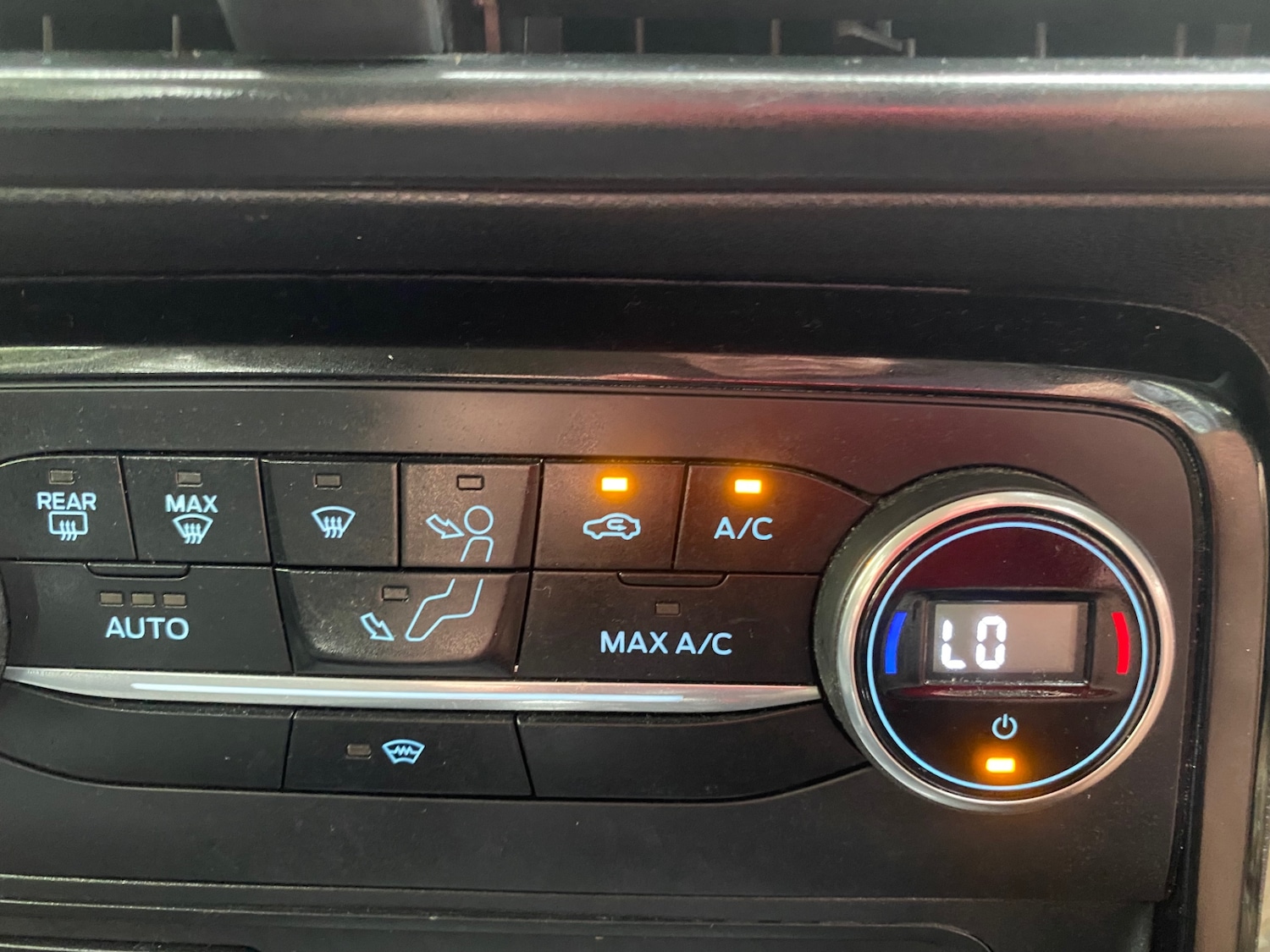 Used Ford Ecosport 2018 for sale - 76194243: Photo 18