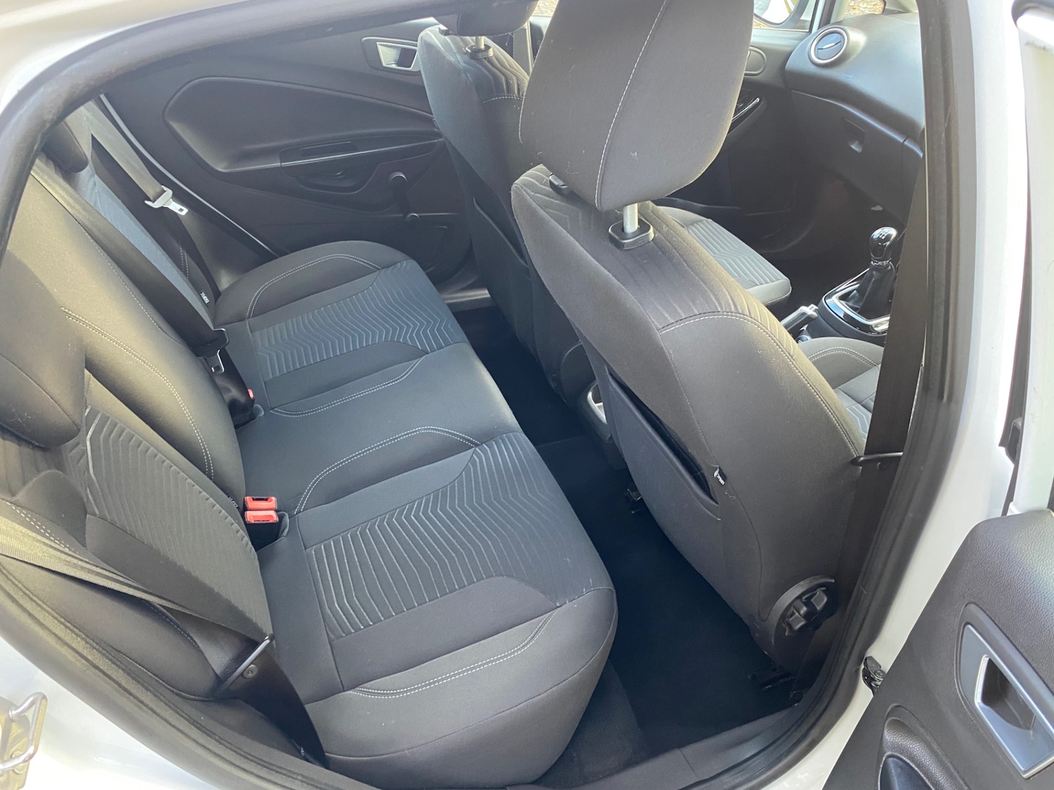 Used Ford Fiesta 2014 for sale - 76330144: Photo 11