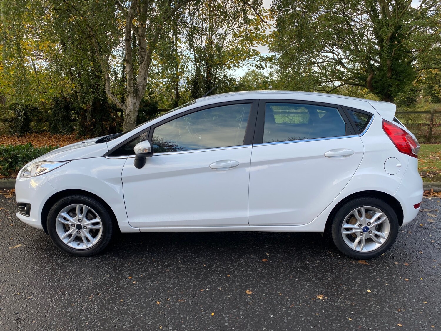 Used Ford Fiesta 2014 for sale - 76330144: Photo 6