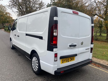 Used Vauxhall Vivaro 2018 for sale - 76242812: Photo