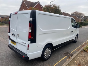 Used Vauxhall Vivaro 2018 for sale - 76242812: Photo
