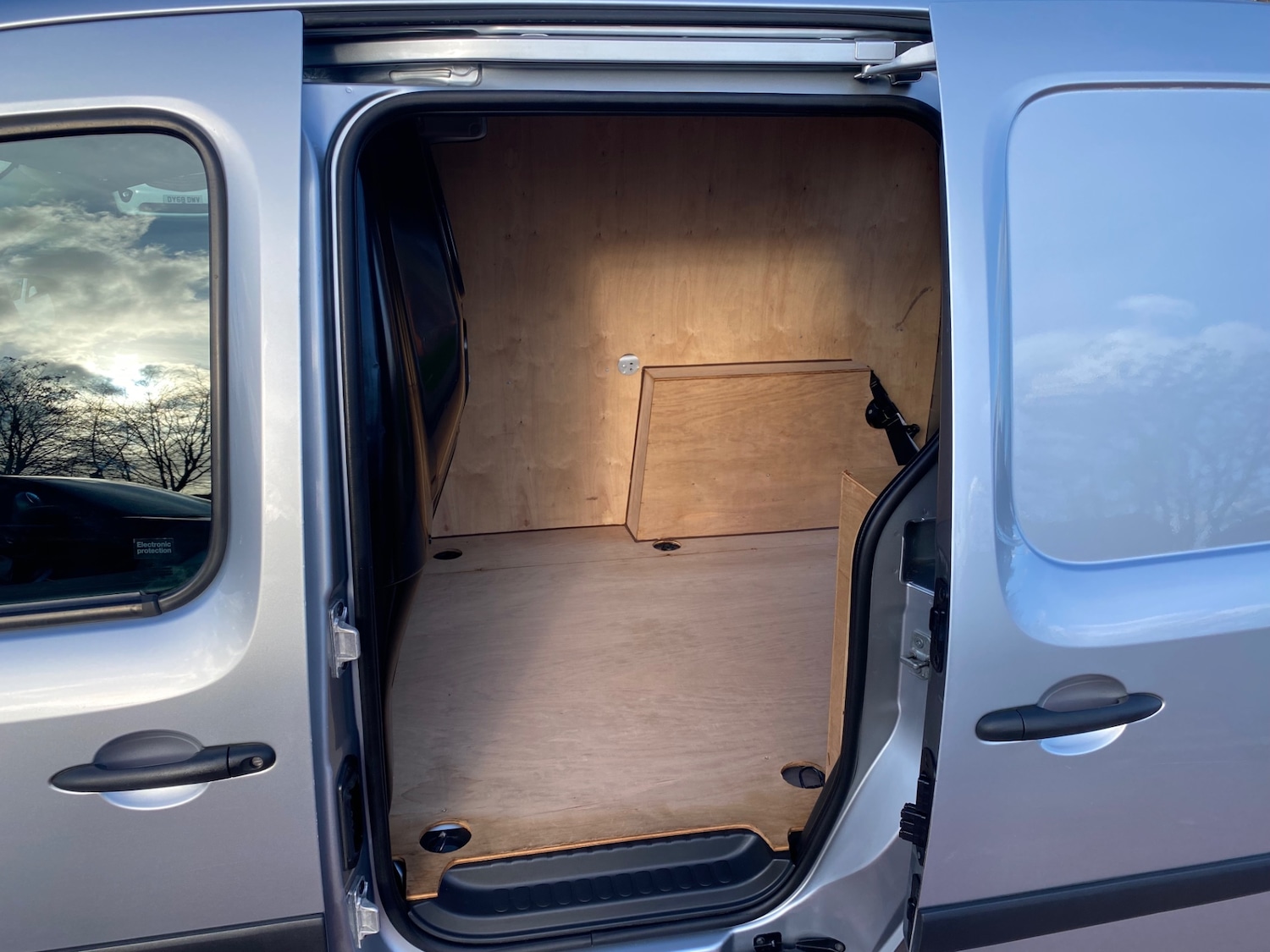 Used Renault Kangoo 2020 for sale - 77392727: Photo 12