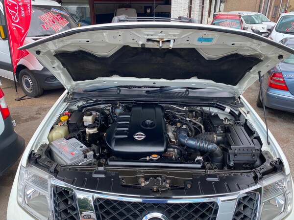 Used Nissan Navara 2011 for sale - 62270952: Photo 15