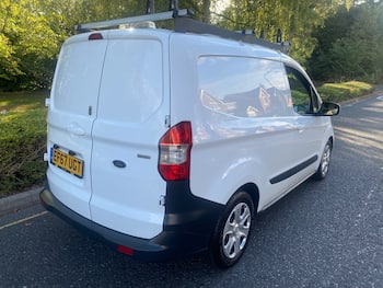 Used Ford Transit Courier 2018 for sale - 79868570: Photo