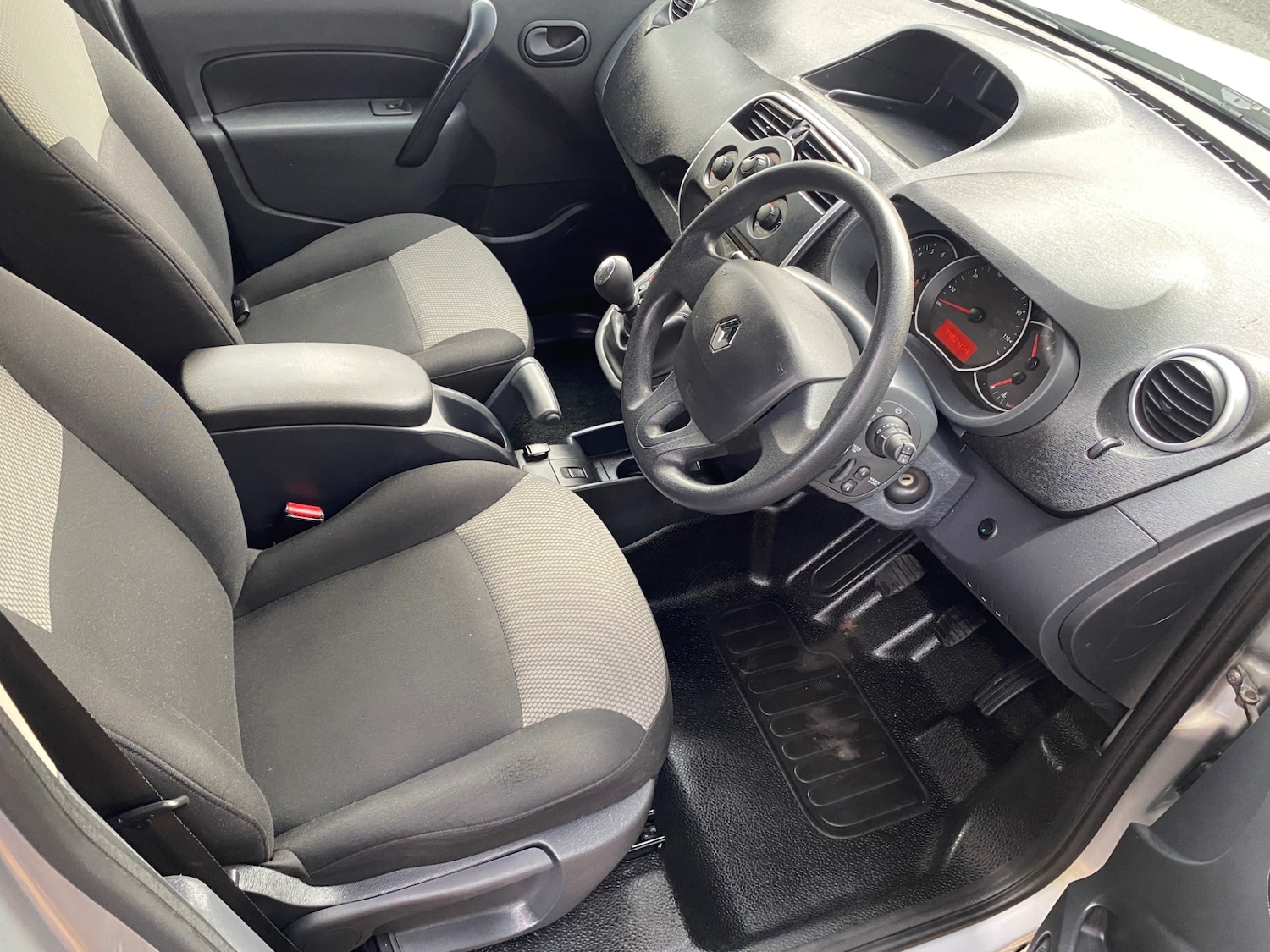 Used Renault Kangoo 2020 for sale - 76363490: Photo 9