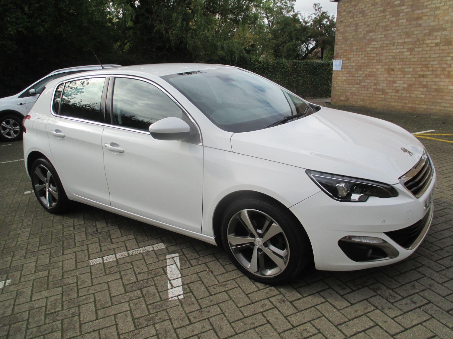 Used Peugeot 308 2015 for sale - 76512591: Photo 1