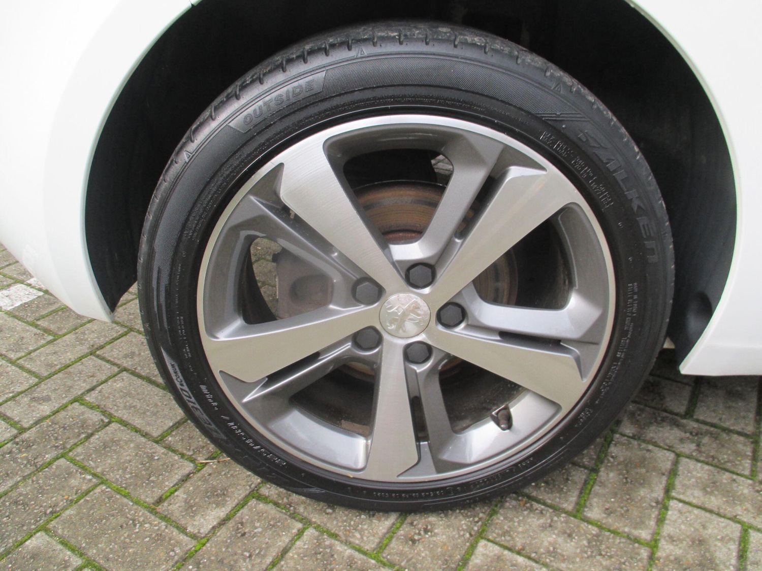 Used Peugeot 308 2015 for sale - 76512591: Photo 12