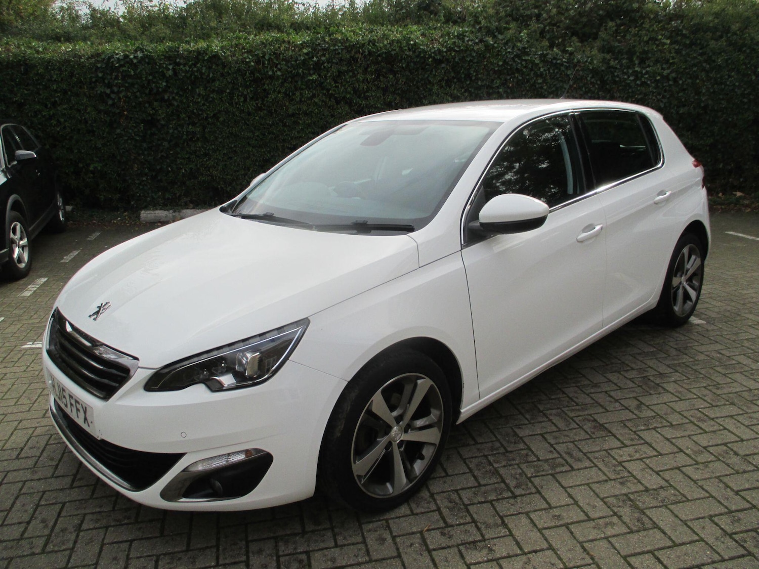 Used Peugeot 308 2015 for sale - 76512591: Photo 2