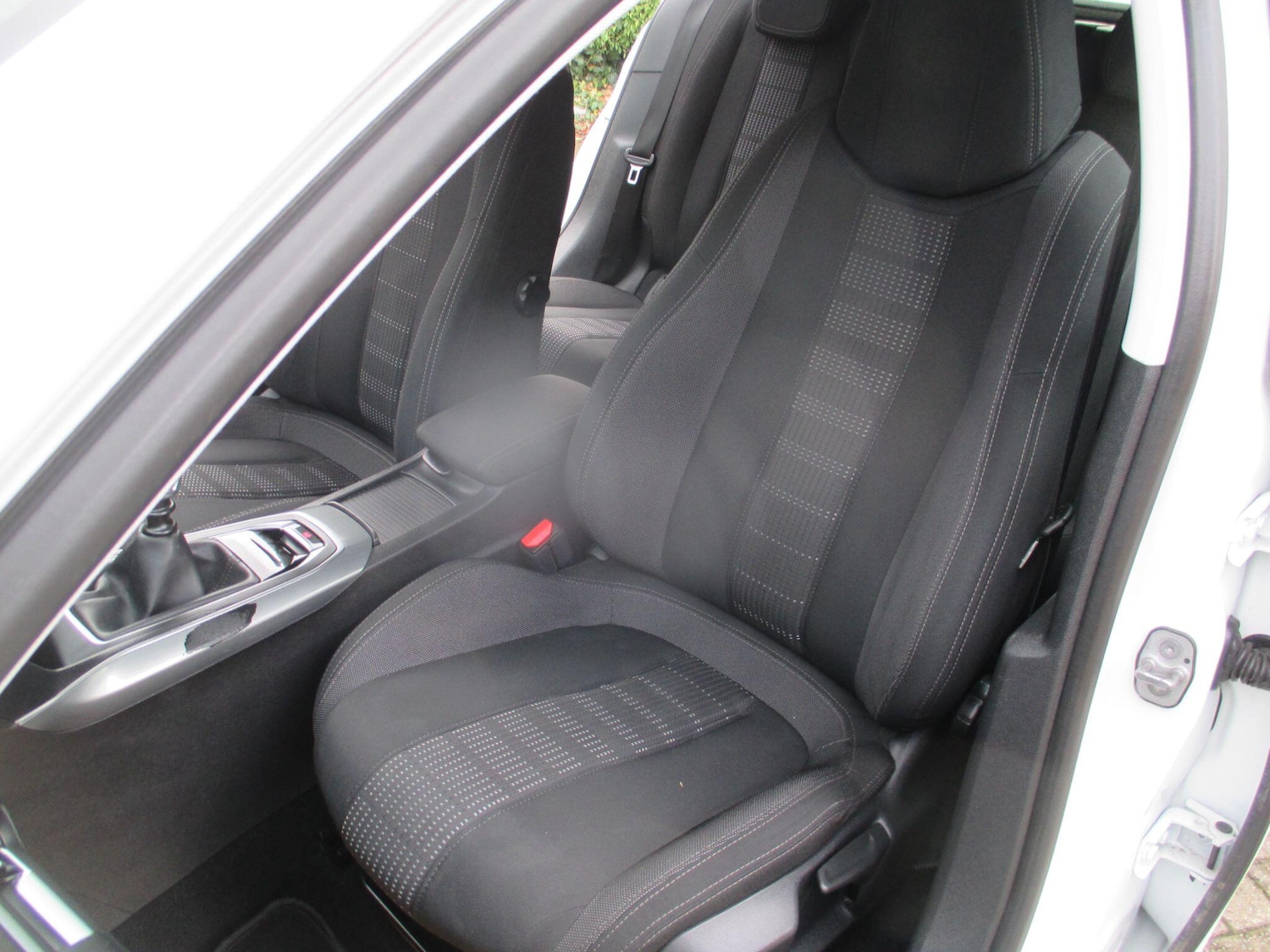 Used Peugeot 308 2015 for sale - 76512591: Photo 33