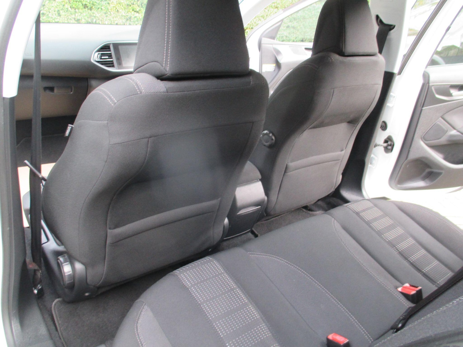 Used Peugeot 308 2015 for sale - 76512591: Photo 35