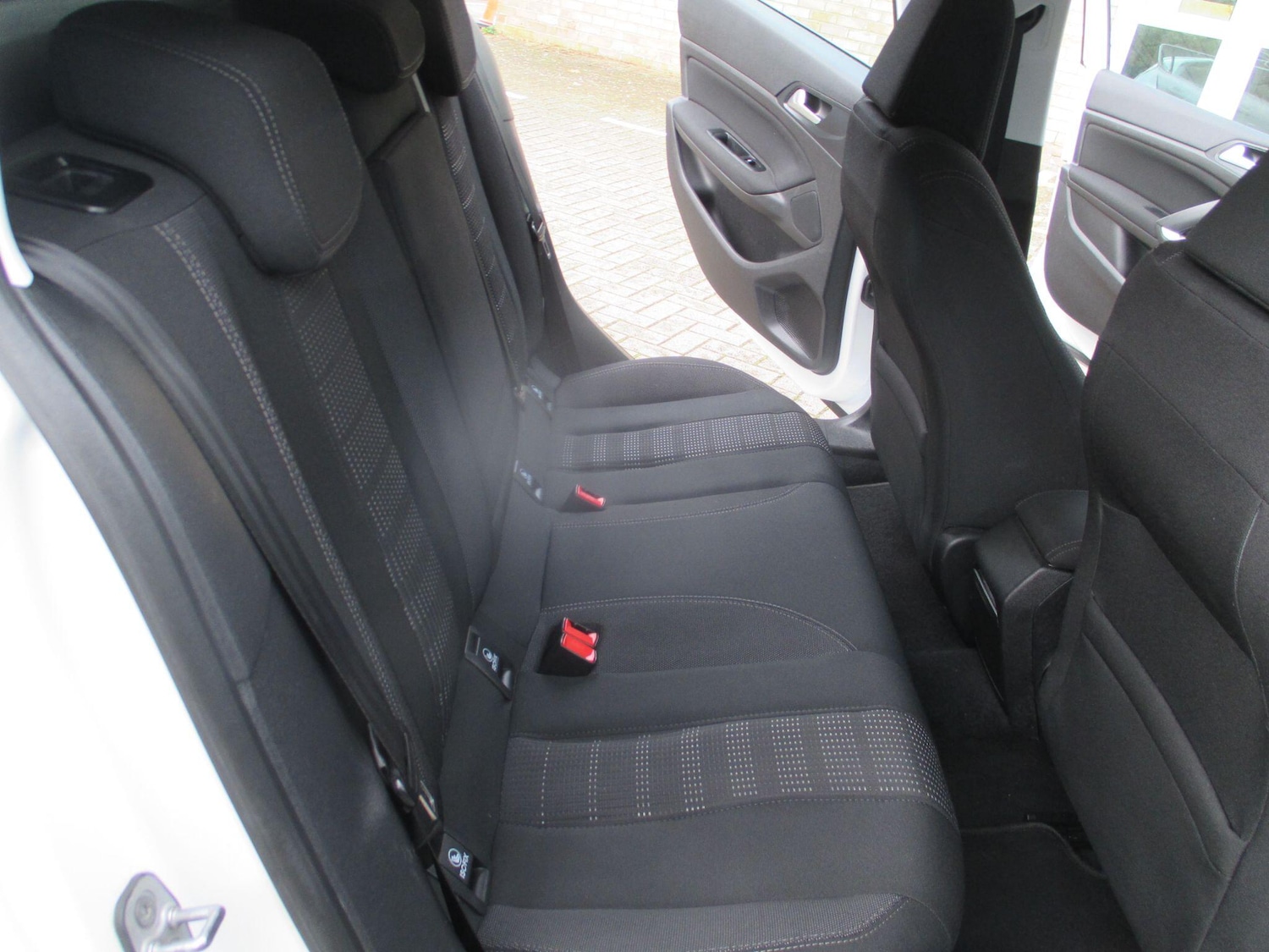 Used Peugeot 308 2015 for sale - 76512591: Photo 36