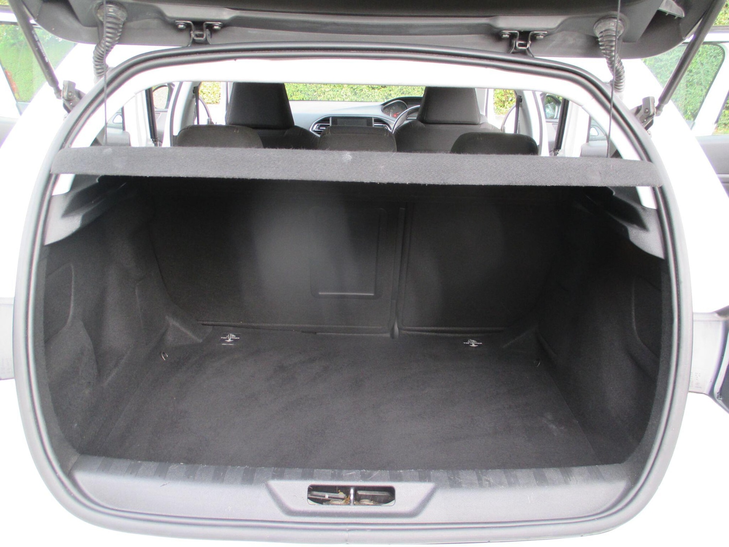 Used Peugeot 308 2015 for sale - 76512591: Photo 48