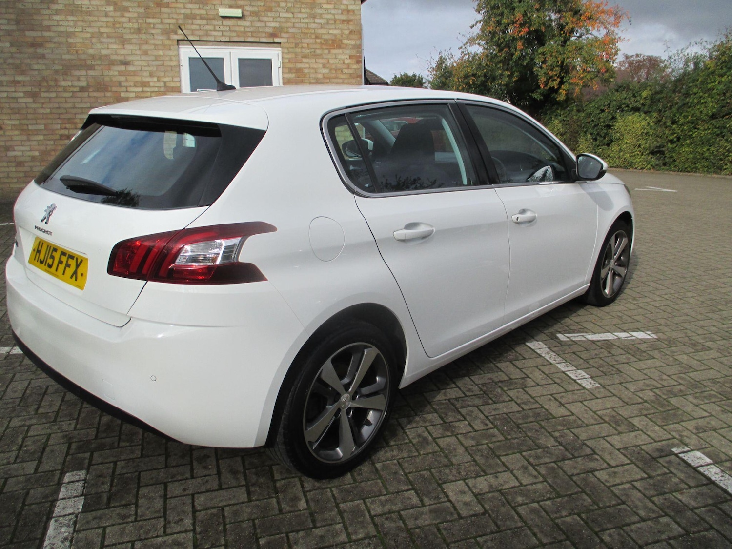 Used Peugeot 308 2015 for sale - 76512591: Photo 5