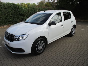 Used Dacia Sandero 2017 for sale - 79635175: Photo