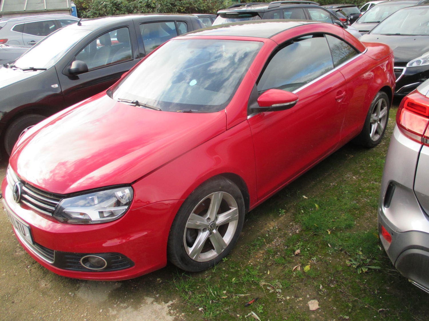 Used Volkswagen EOS 2011 for sale - 76397845: Photo 2