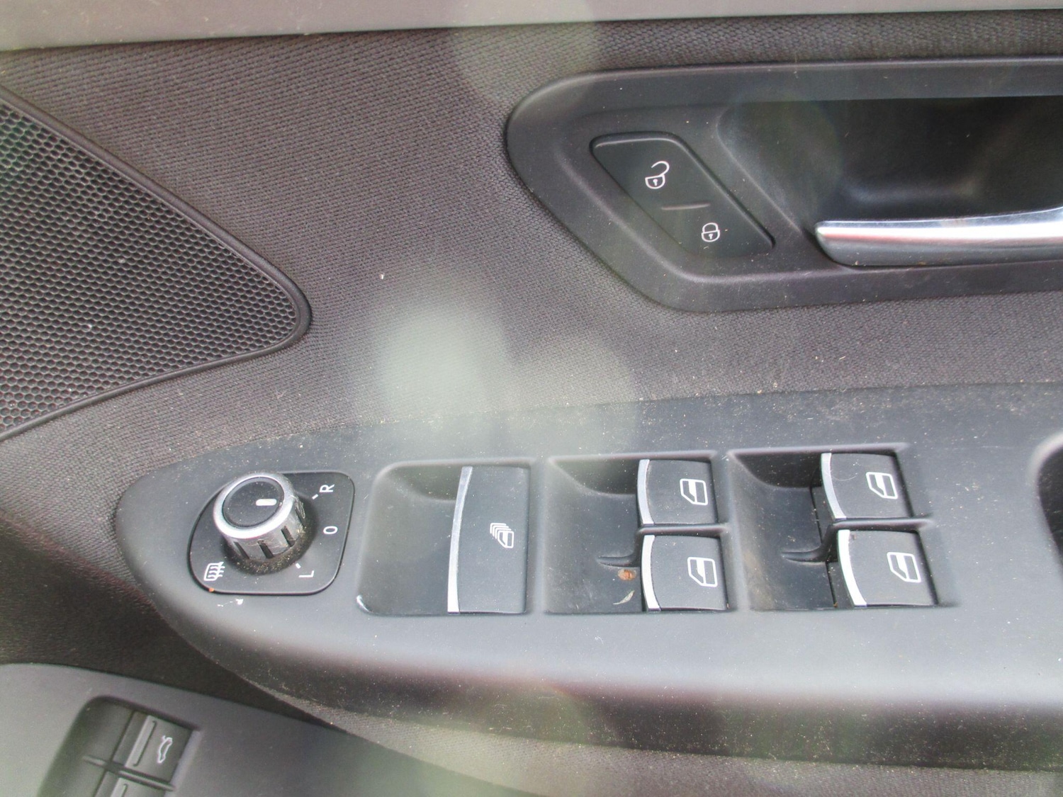 Used Volkswagen EOS 2011 for sale - 76397845: Photo 22