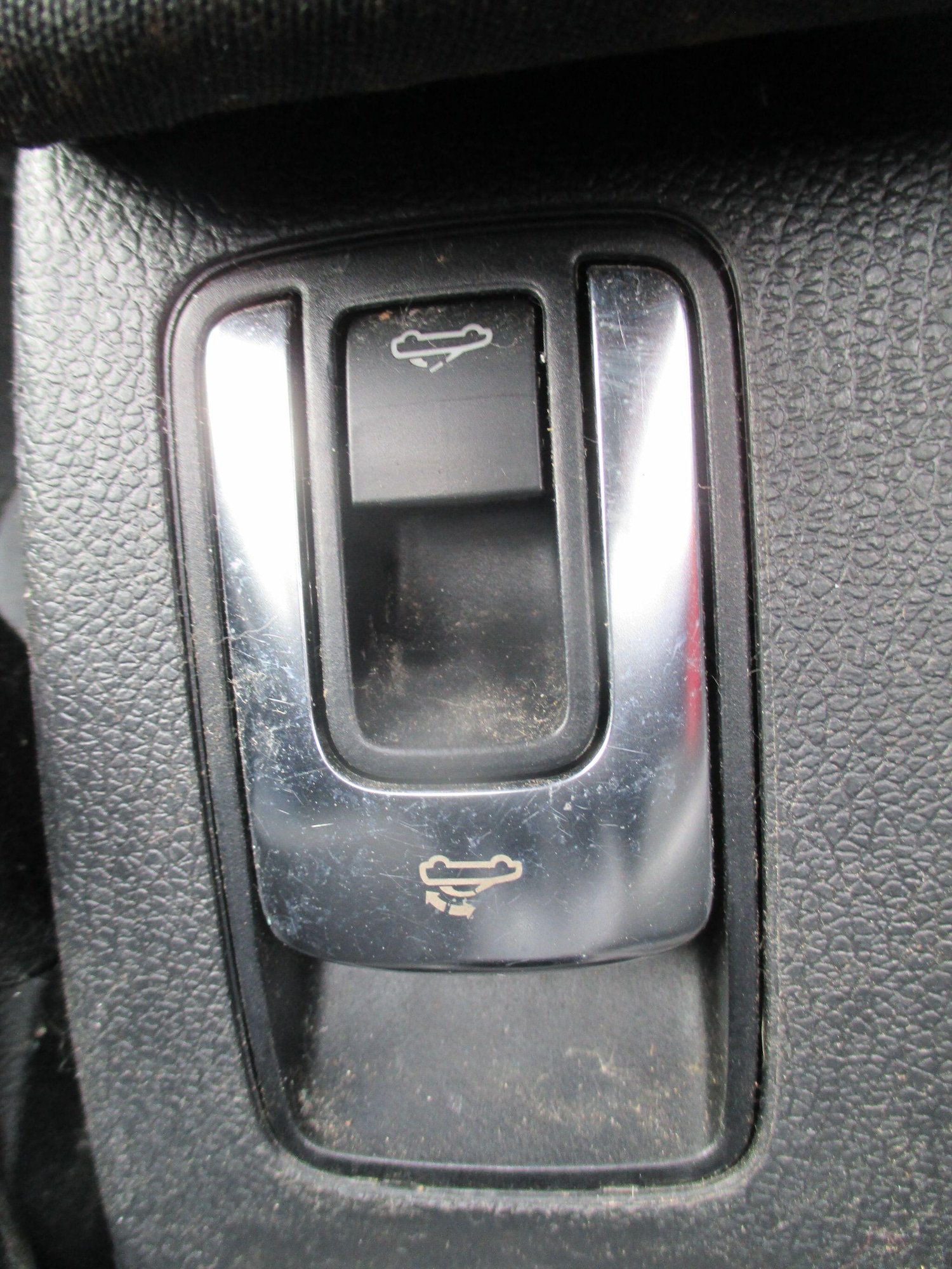 Used Volkswagen EOS 2011 for sale - 76397845: Photo 26