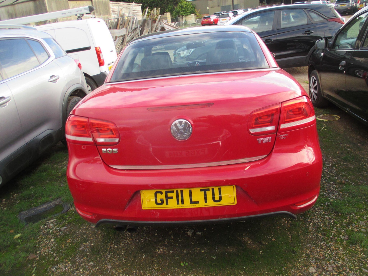 Used Volkswagen EOS 2011 for sale - 76397845: Photo 4