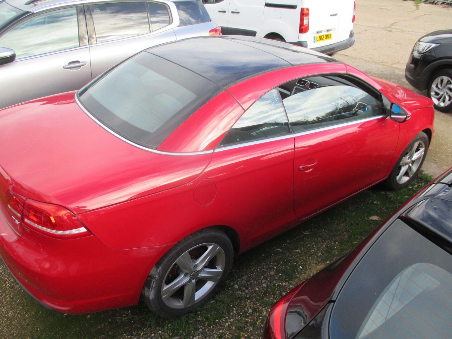 Used Volkswagen EOS 2011 for sale - 76397845: Photo 5