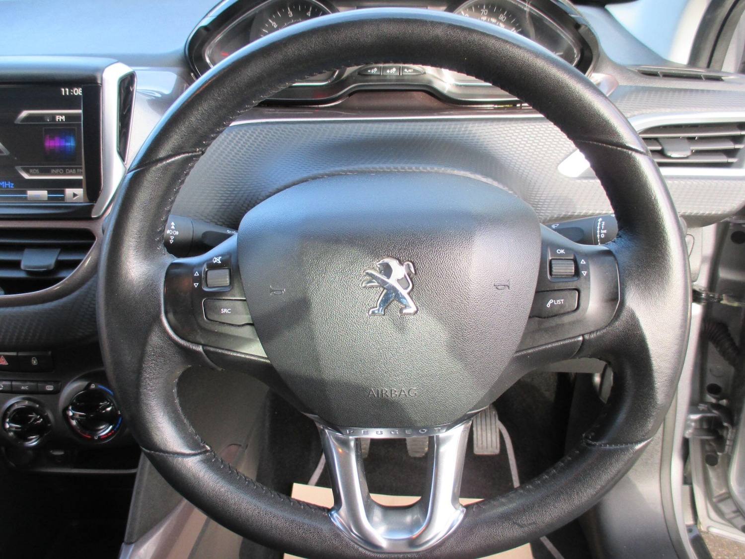 Used Peugeot 2008 2014 for sale - 77377623: Photo 16