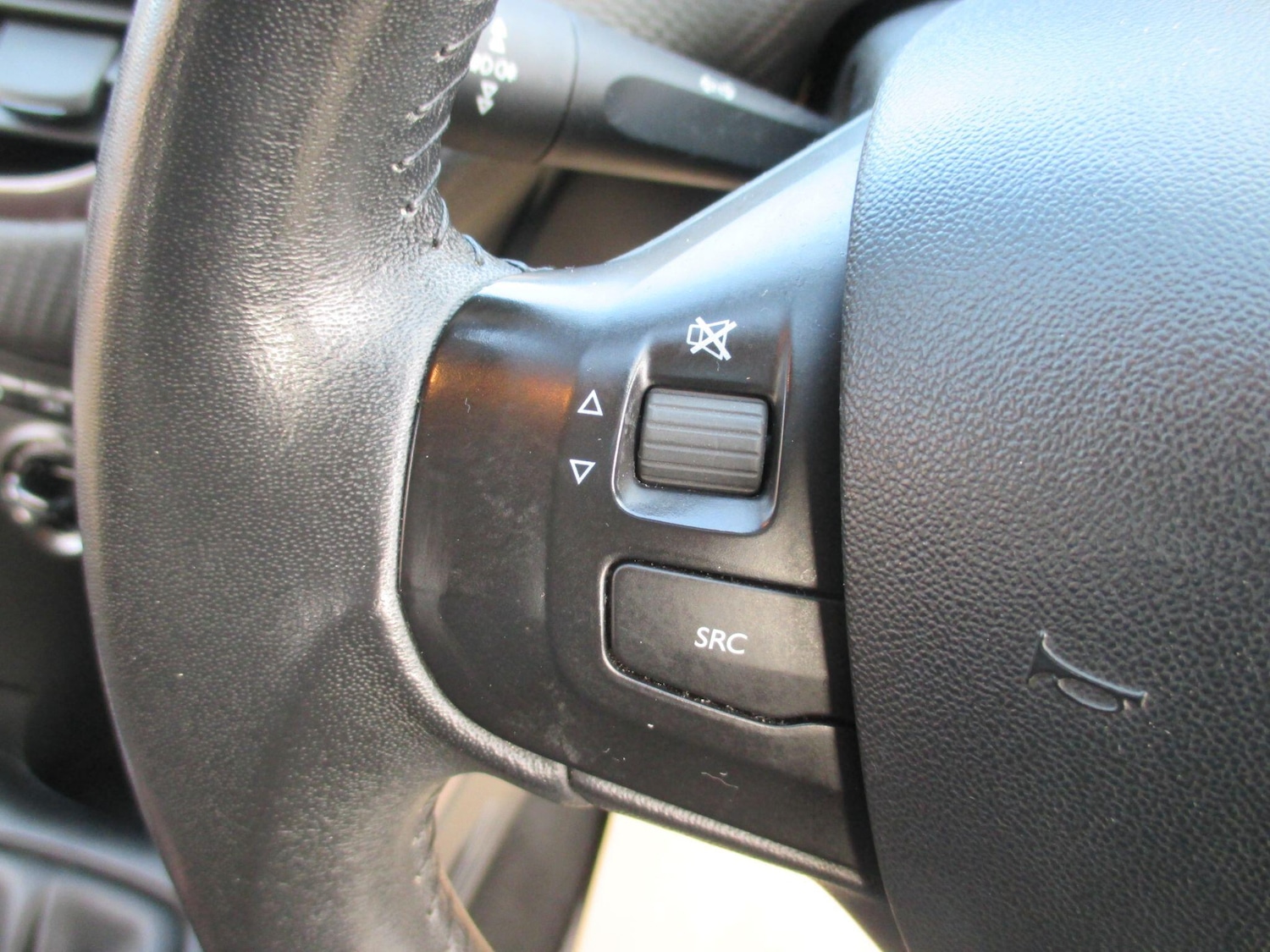 Used Peugeot 2008 2014 for sale - 77377623: Photo 31