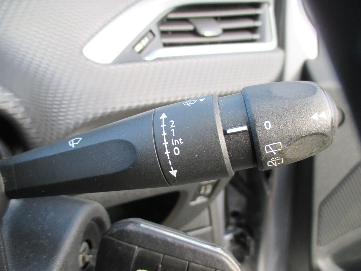 Used Peugeot 2008 2014 for sale - 77377623: Photo 34