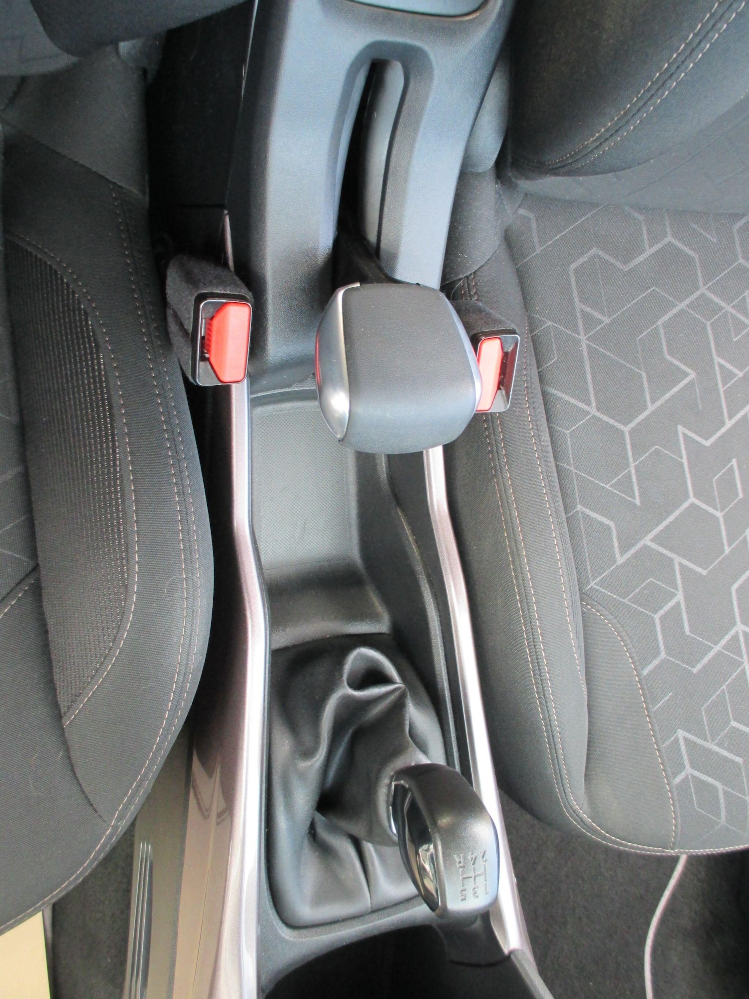 Used Peugeot 2008 2014 for sale - 77377623: Photo 40