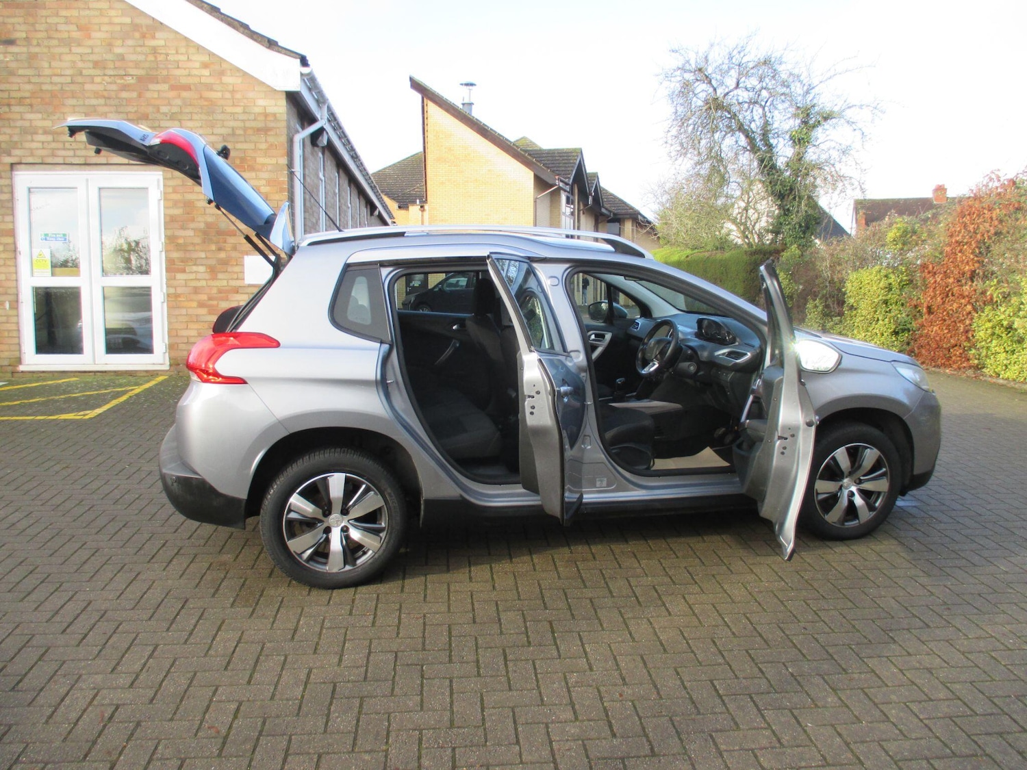 Used Peugeot 2008 2014 for sale - 77377623: Photo 9