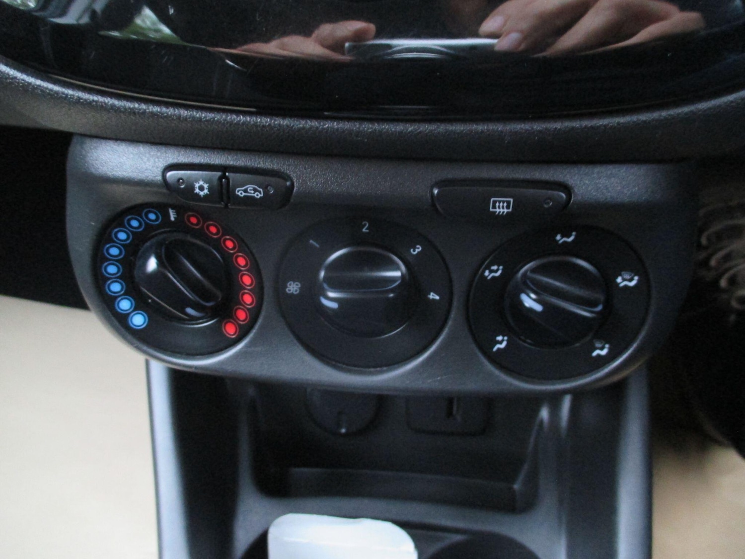 Used Vauxhall Corsa 2018 for sale - 76259267: Photo 18