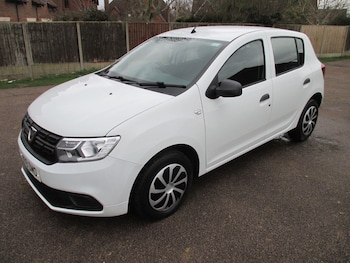 Used Dacia Sandero 2019 for sale - 77625142: Photo