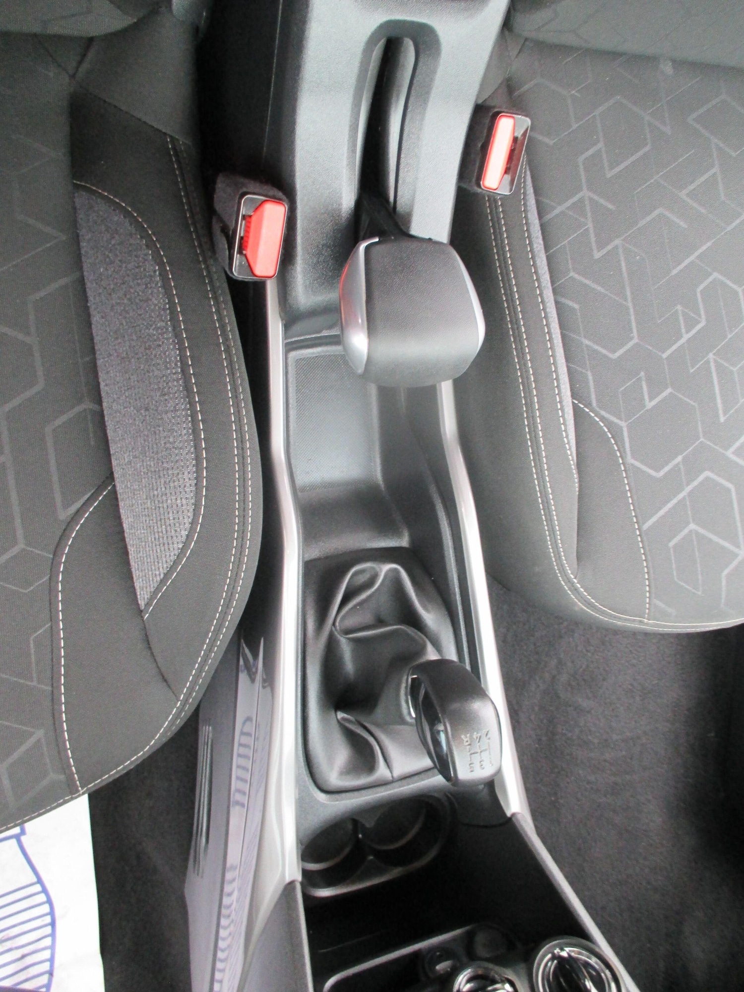 Used Peugeot 2008 2018 for sale - 76607479: Photo 21