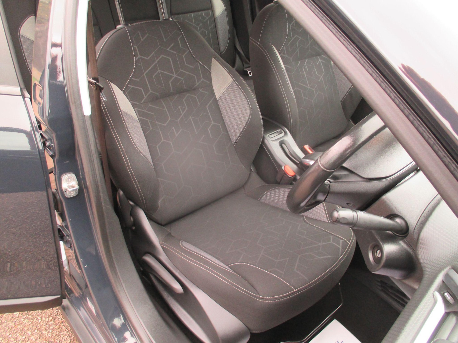 Used Peugeot 2008 2018 for sale - 76607479: Photo 22