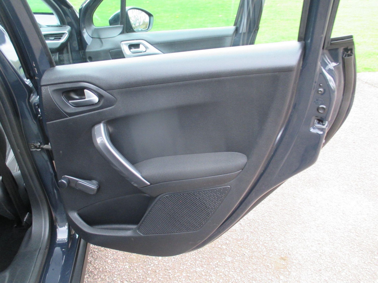 Used Peugeot 2008 2018 for sale - 76607479: Photo 44