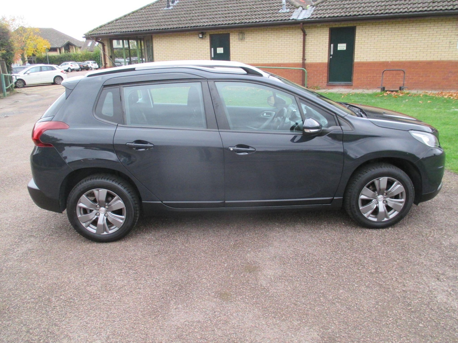 Used Peugeot 2008 2018 for sale - 76607479: Photo 6