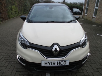 Used Renault Captur 2019 for sale - 77657577: Photo