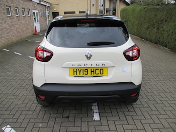 Used Renault Captur 2019 for sale - 77657577: Photo