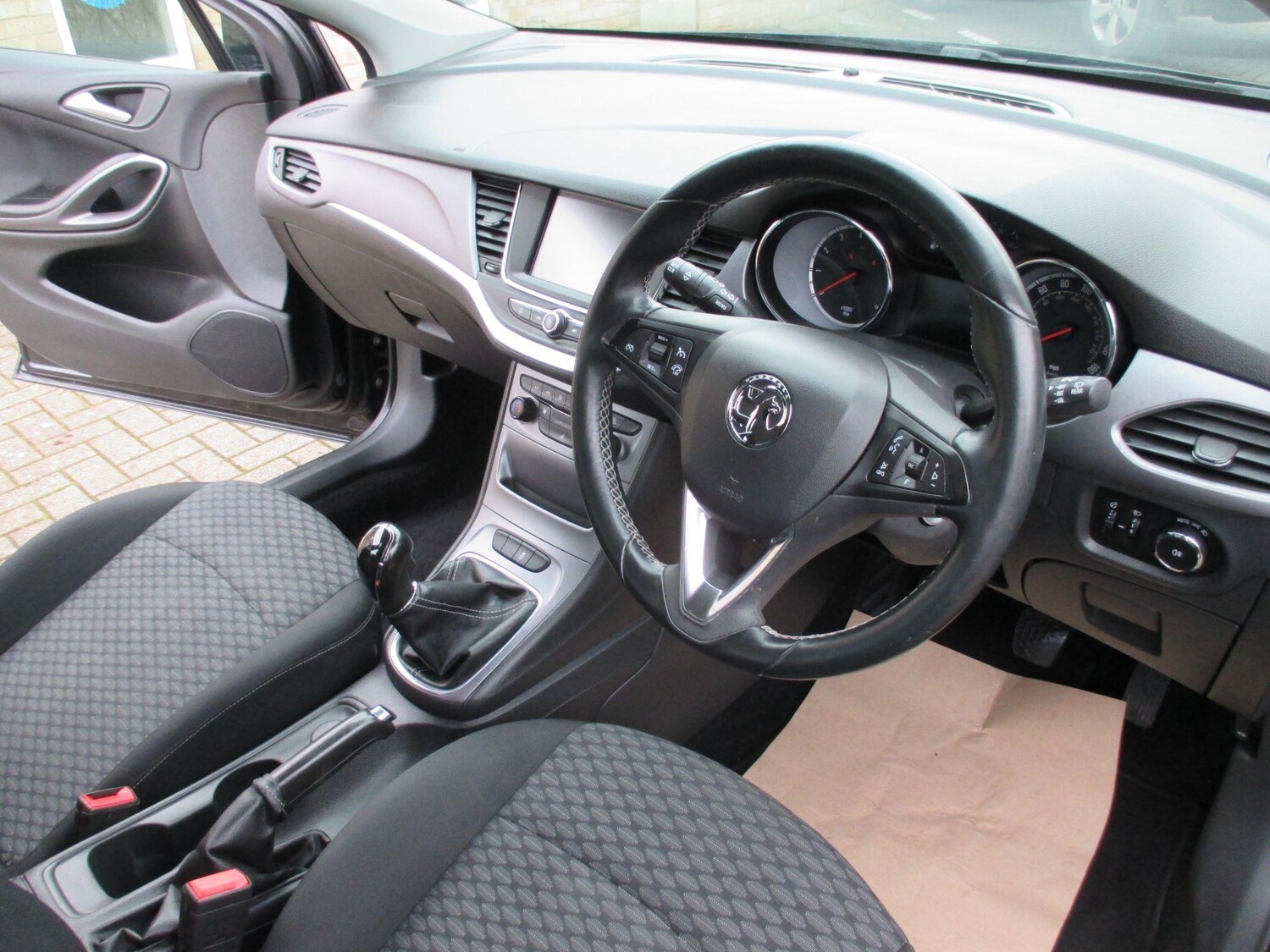 Used Vauxhall Astra for sale - 77704818: Photo 18