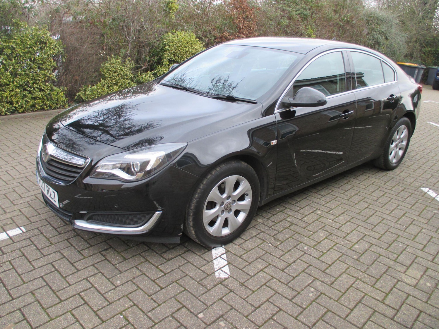 Used Vauxhall Insignia 2017 for sale - 77658718: Photo 2