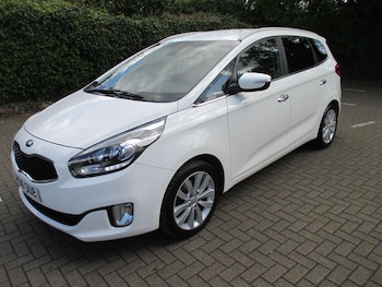 Used Kia Carens 2016 for sale - 78740930: Photo