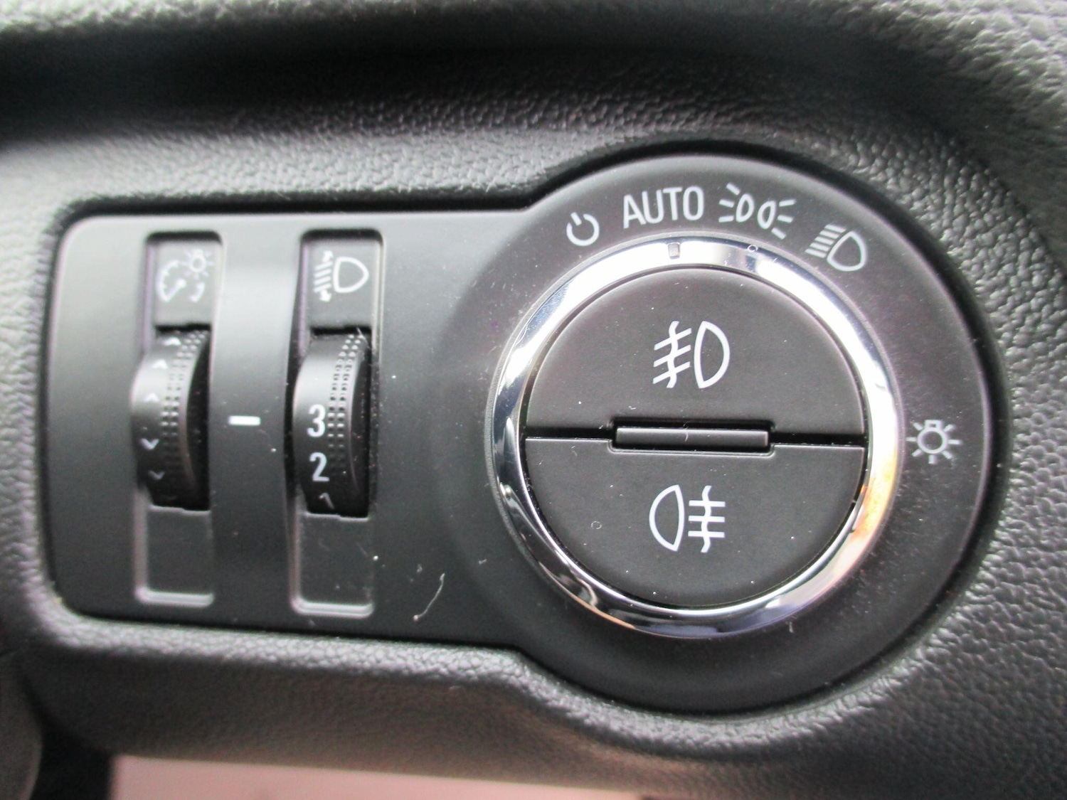 Used Vauxhall Insignia 2017 for sale - 77331602: Photo 36