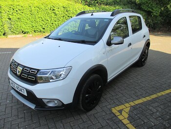 Used Dacia Sandero Stepway 2017 for sale - 78586260: Photo