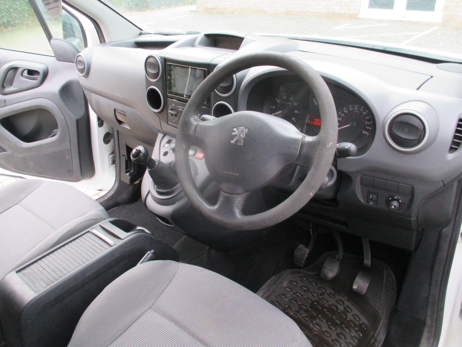 Used Peugeot Partner 2012 for sale - 76398428: Photo 18