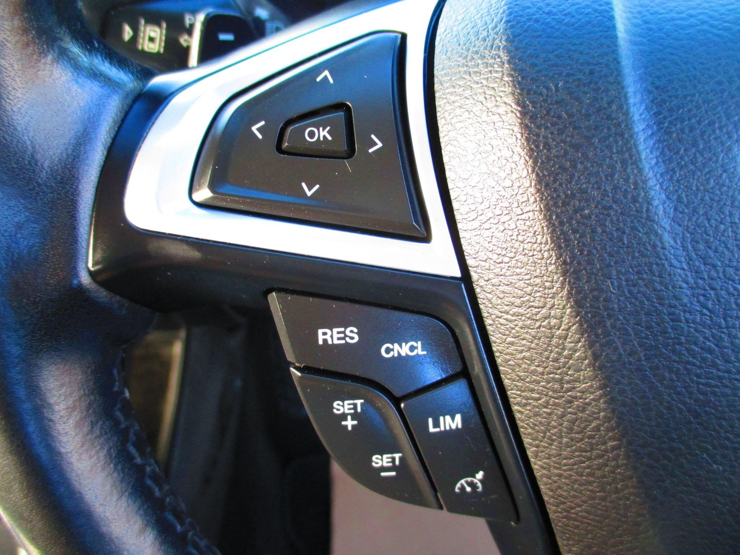 Used Ford S-Max 2019 for sale - 77683362: Photo 31