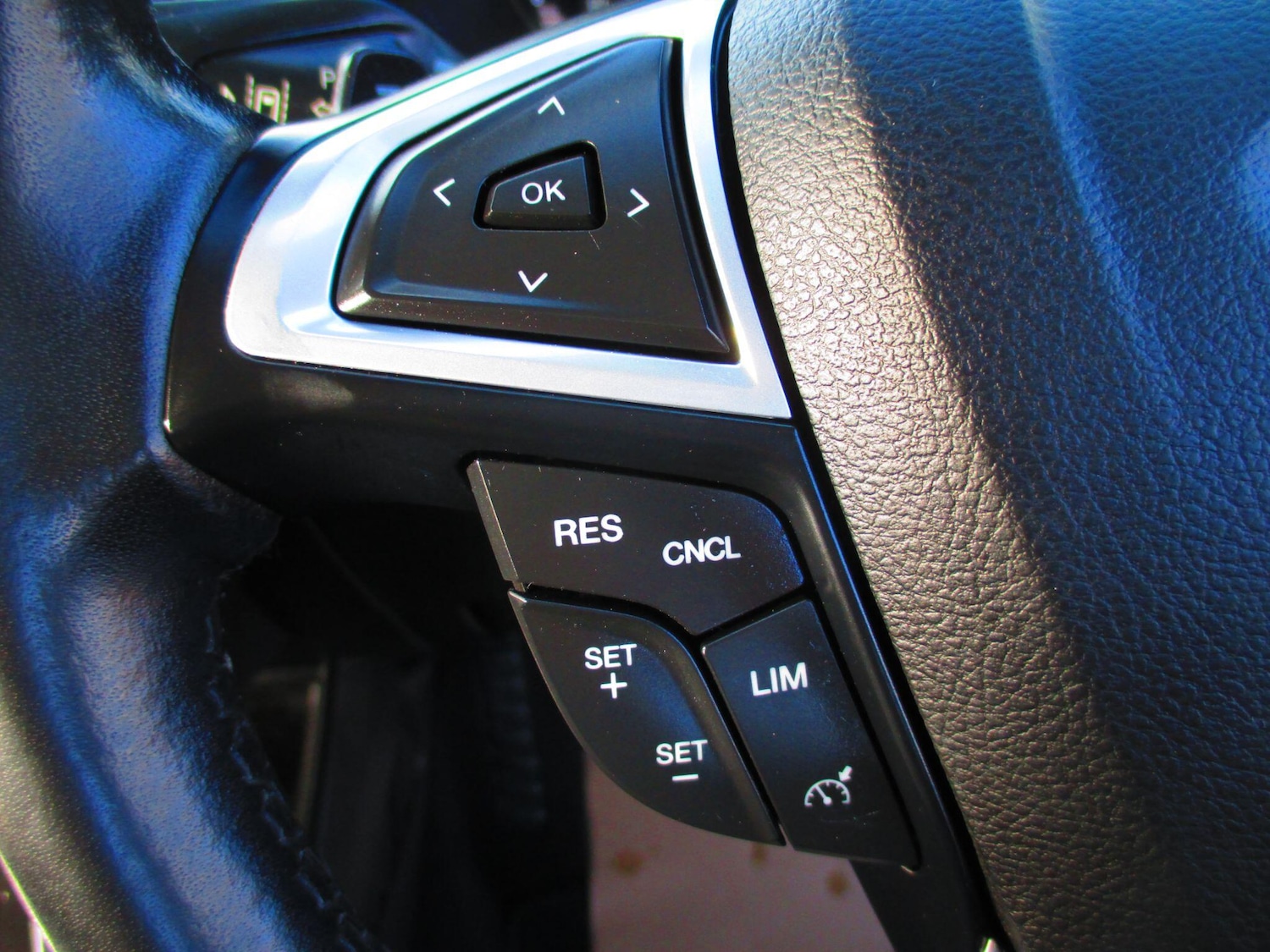 Used Ford S-Max 2019 for sale - 77683362: Photo 32